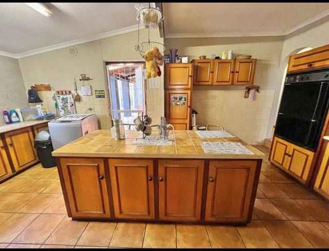 4 BEDROOM HOUSE FOR SALE IN GLENLILLY